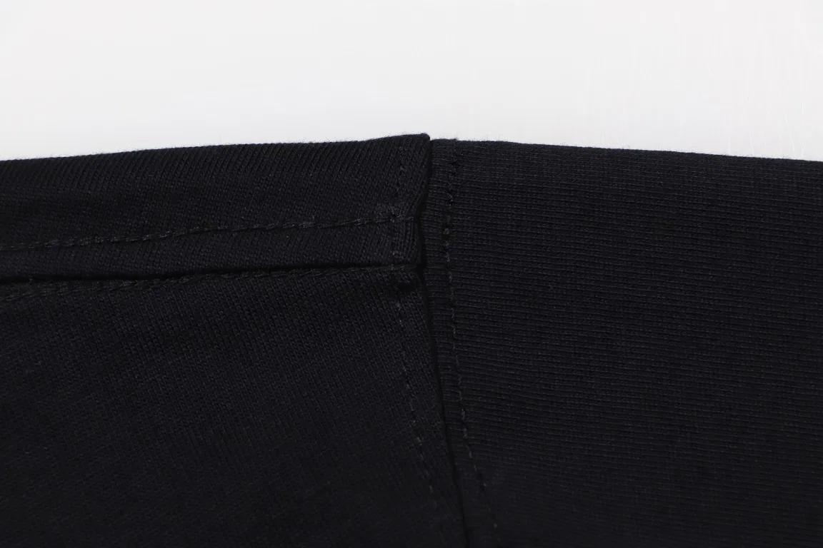 VETEMENTS 27FW GYYOCNS 041 반팔티셔츠 8