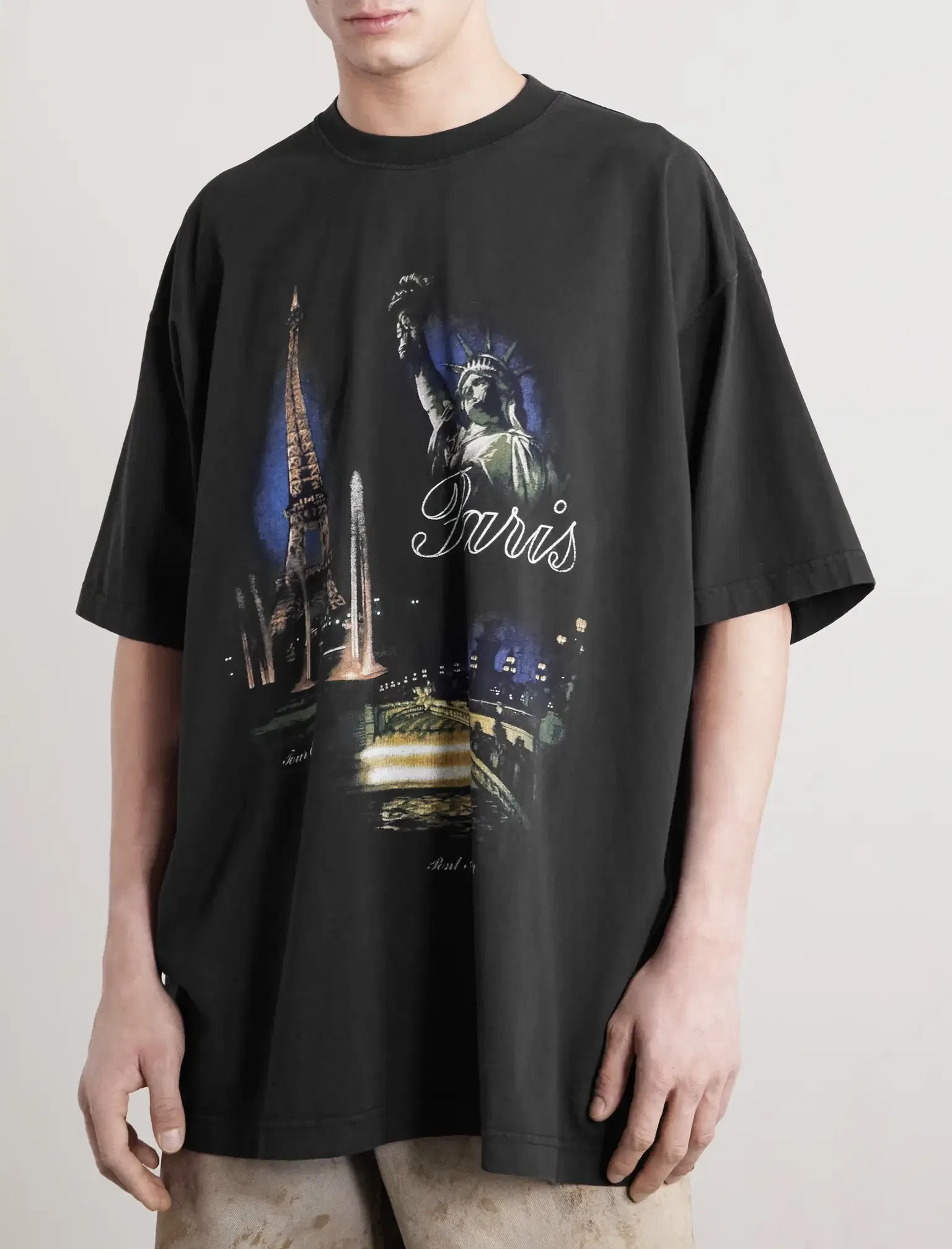 VETEMENTS 27FW JJQBAIY 001 반팔티셔츠 8
