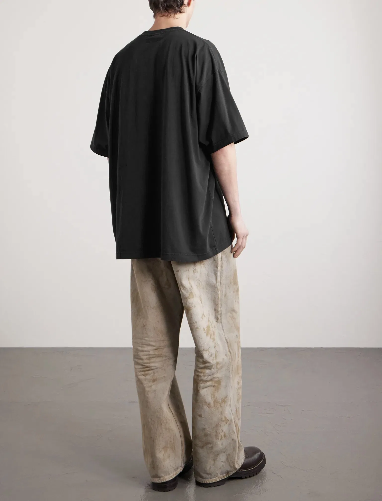 VETEMENTS 27FW JJQBAIY 001 반팔티셔츠 10