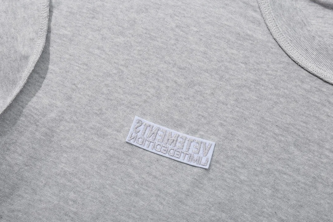 VETEMENTS 27FW ZDJWGZS 044 반팔티셔츠 8