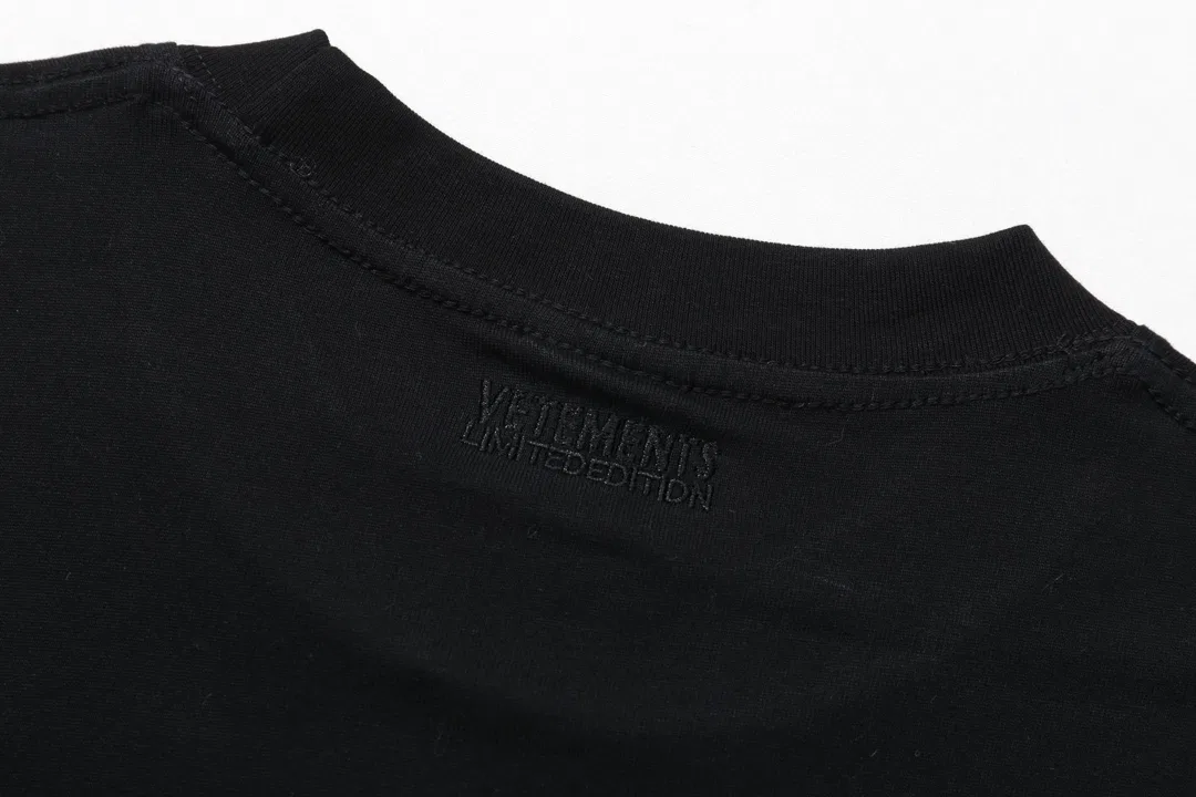 VETEMENTS 27FW ZDJWGZS 067 반팔티셔츠 8