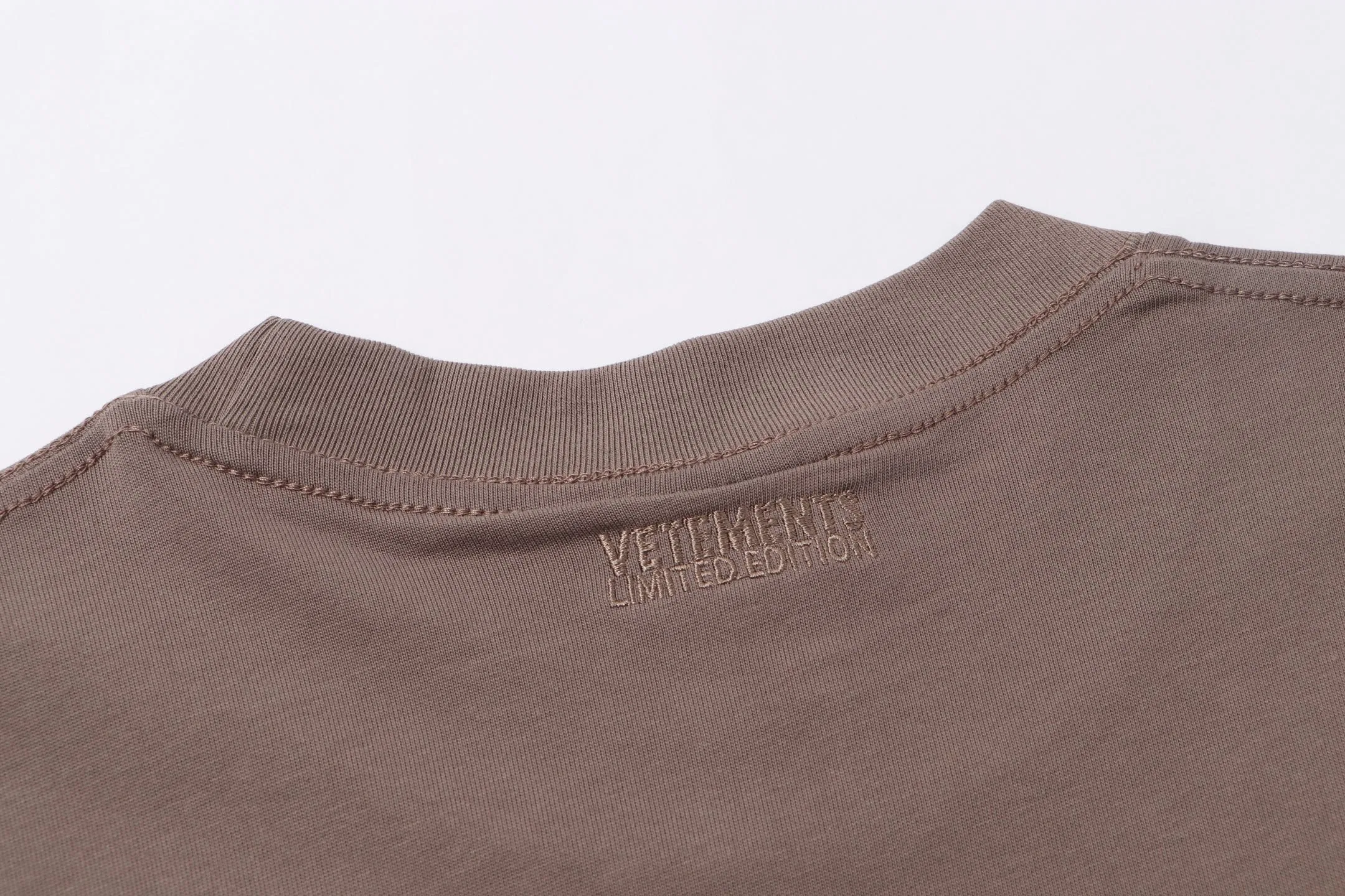 VETEMENTS 27FW ZDJWGZS 087 반팔티셔츠 10