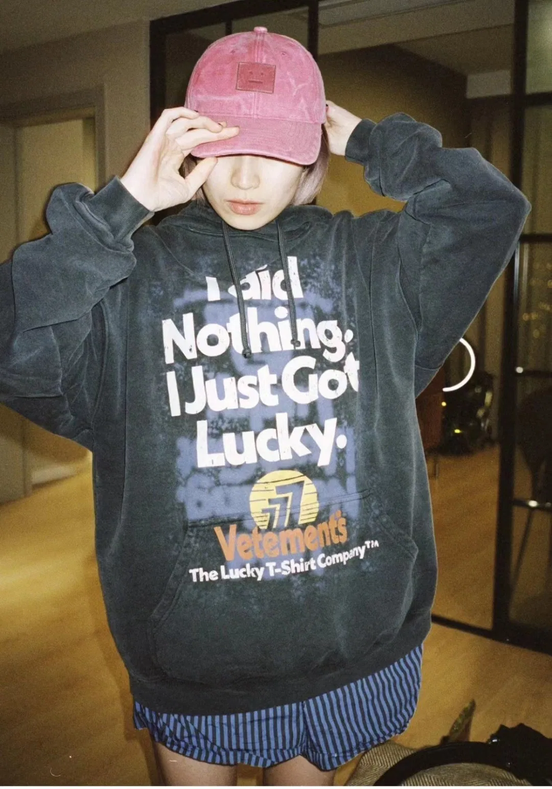 VETEMENTS 27FW ZDJWGZS 130 후드 10