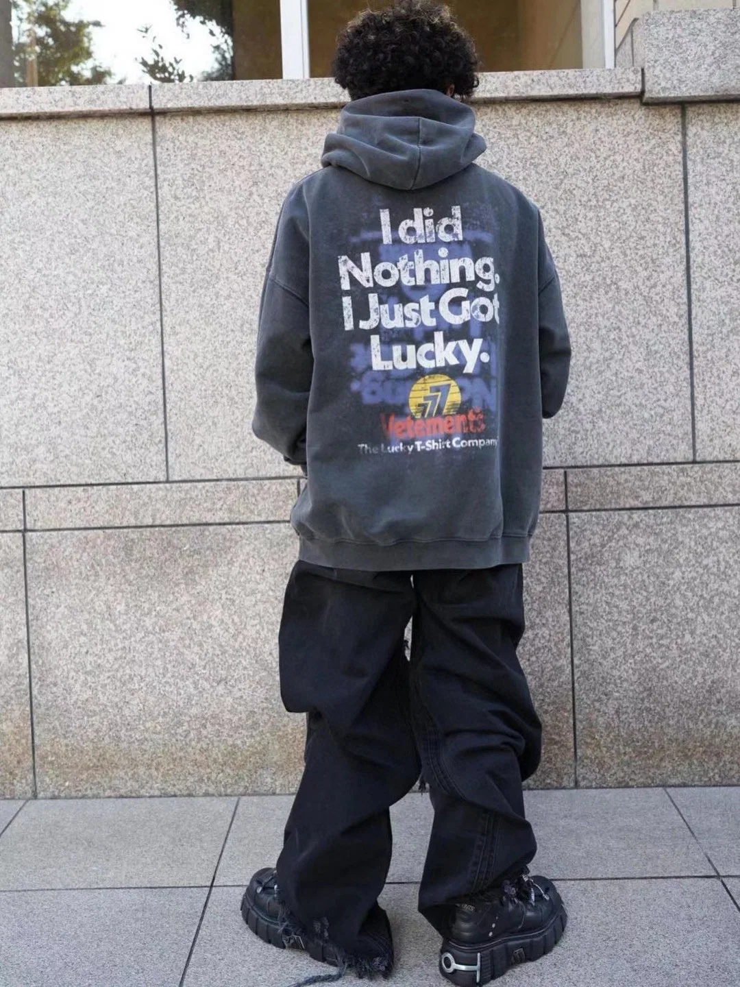 VETEMENTS 27FW ZDJWGZS 130 후드 11