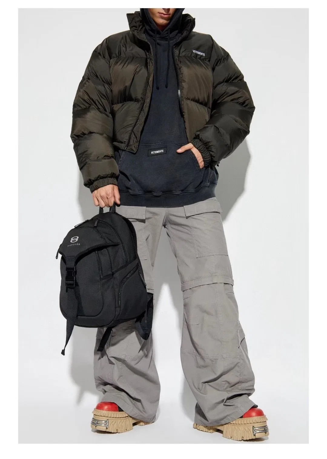 VETEMENTS 27FW ZDJWGZS 131 후드 7