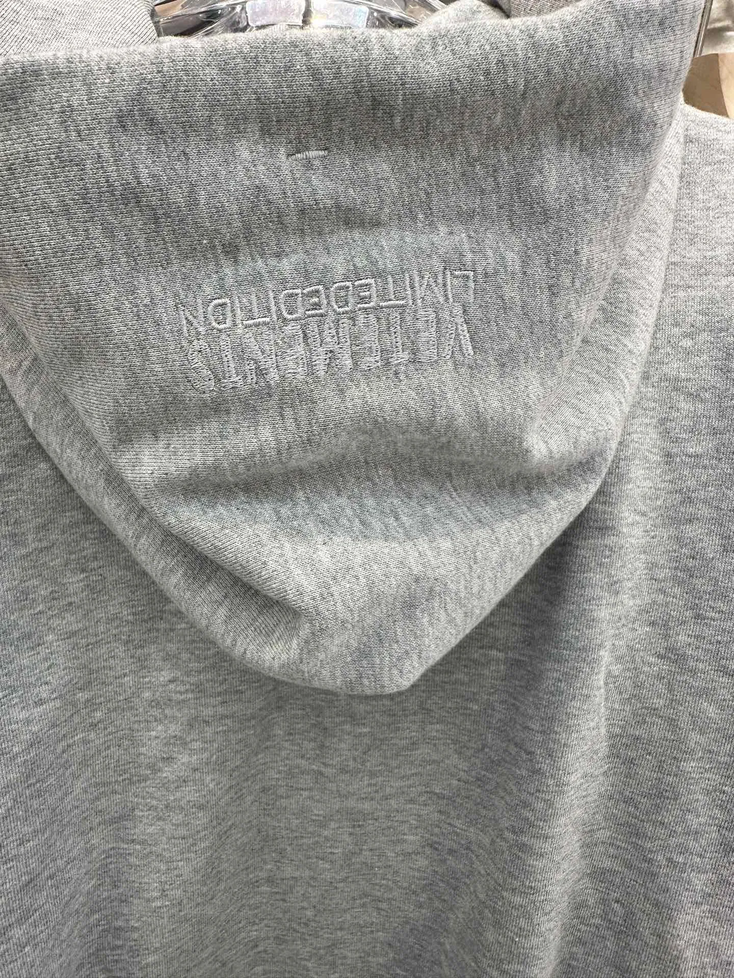 VETEMENTS 27FW ZDJWGZS 140 집업후드 8