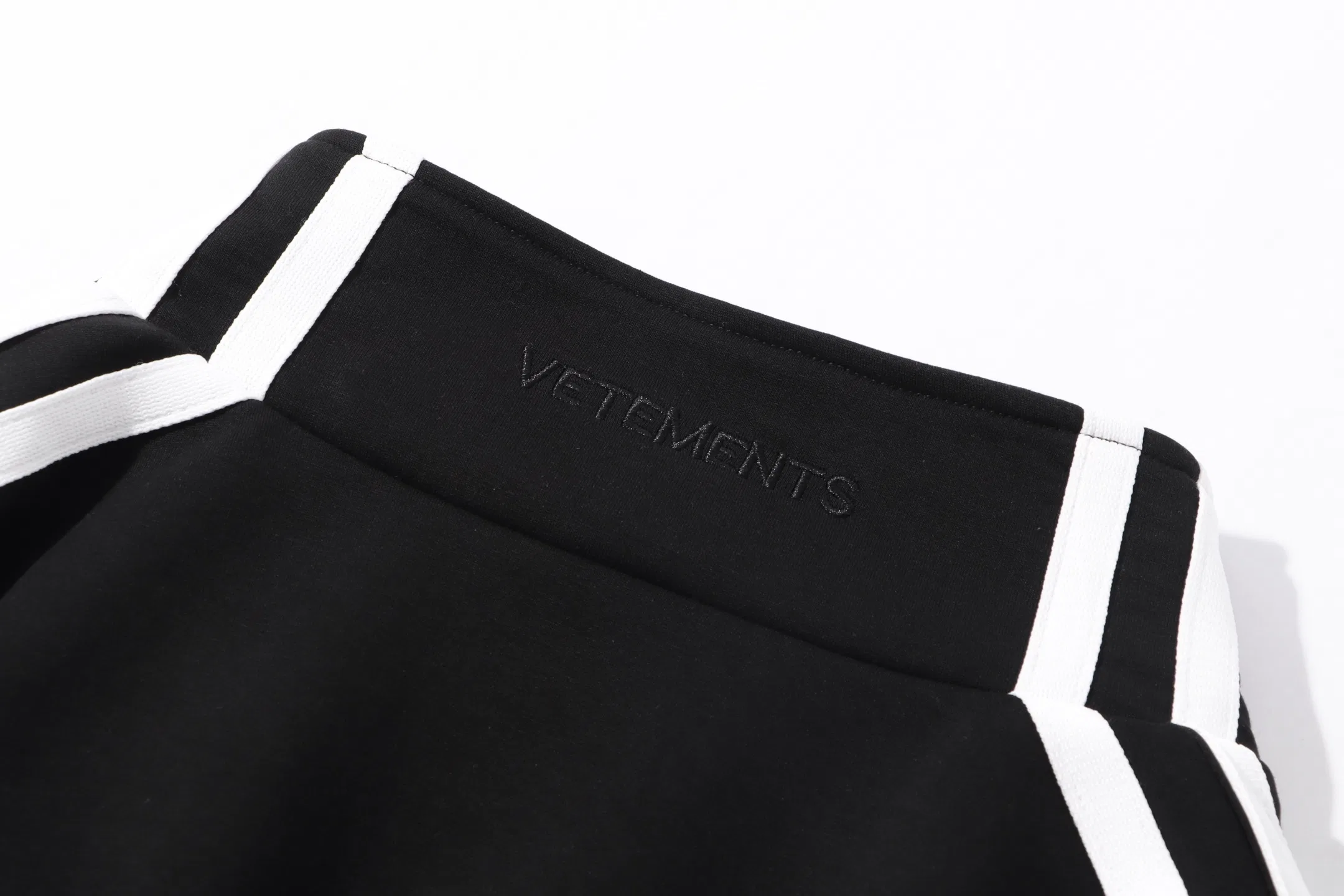 VETEMENTS 27FW ZDJWGZS 190 자켓 19