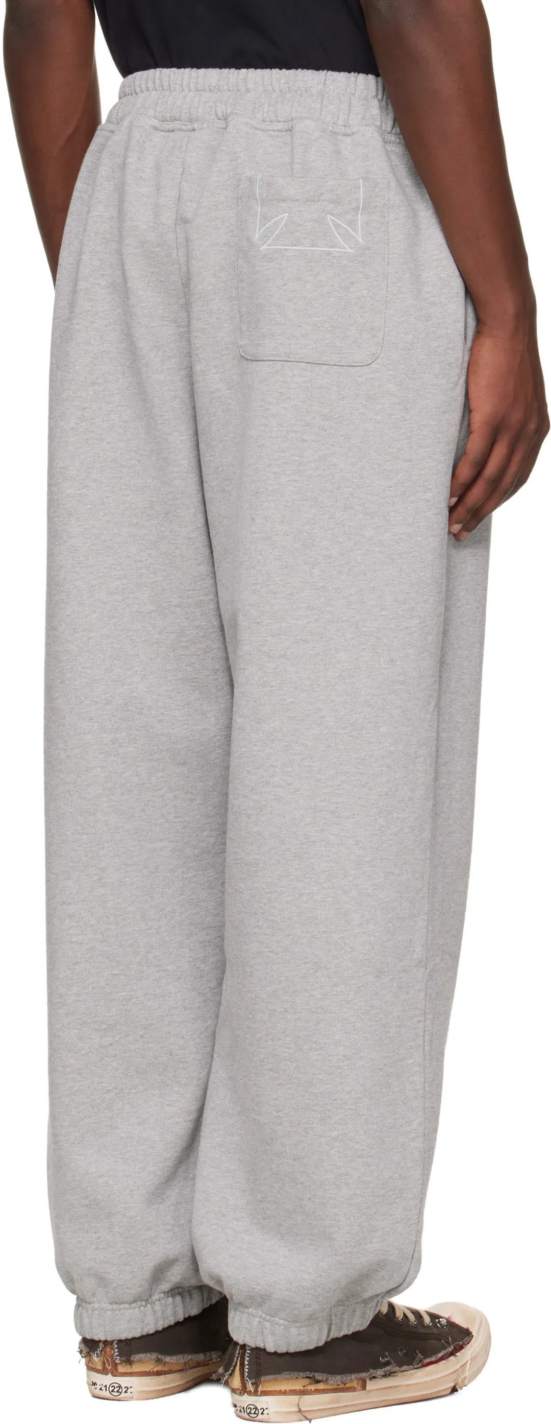 VETEMENTS 27FW ZDJWGZS 202 스웻팬츠 11