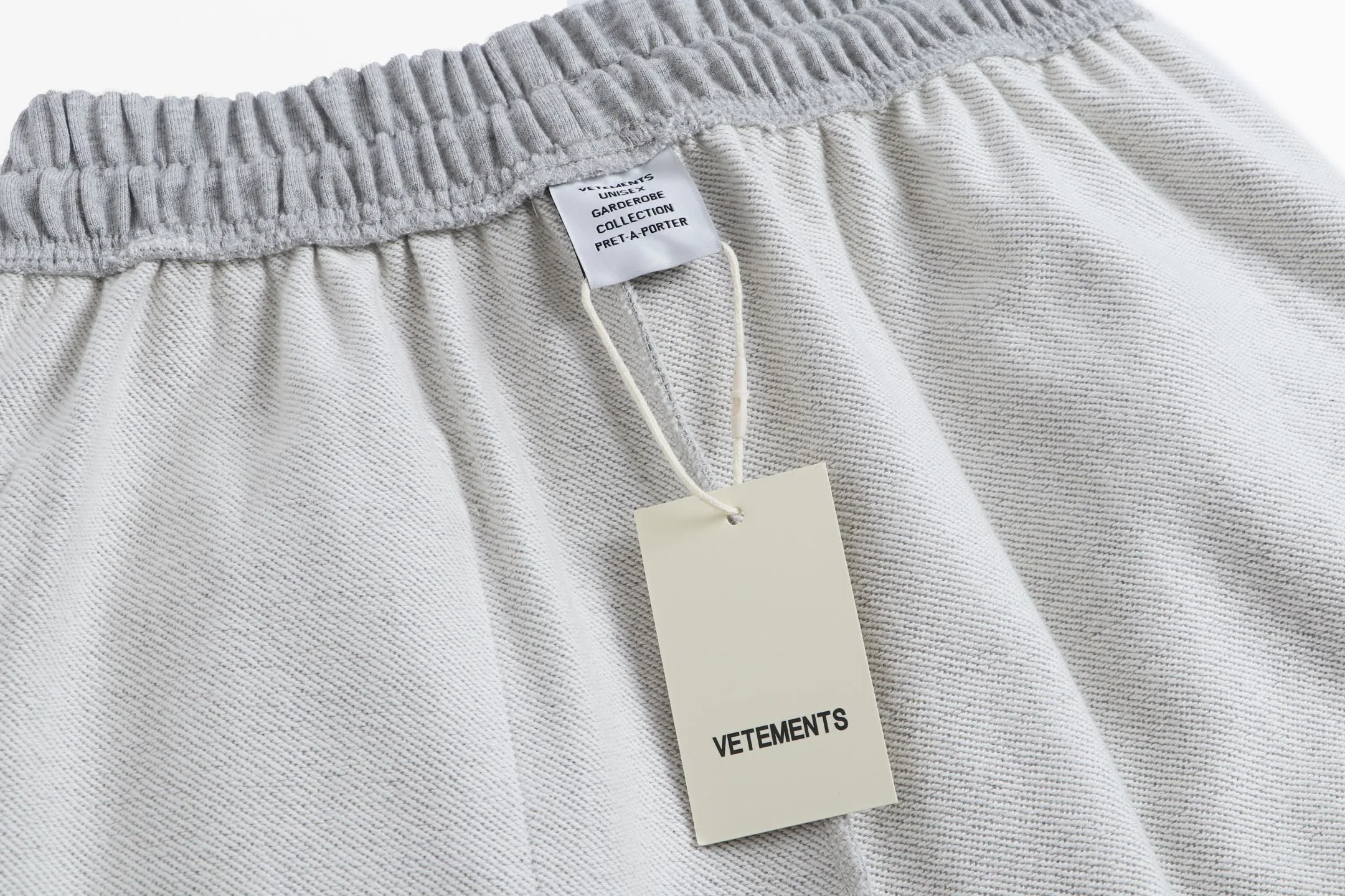 VETEMENTS 27FW ZDJWGZS 202 스웻팬츠 18