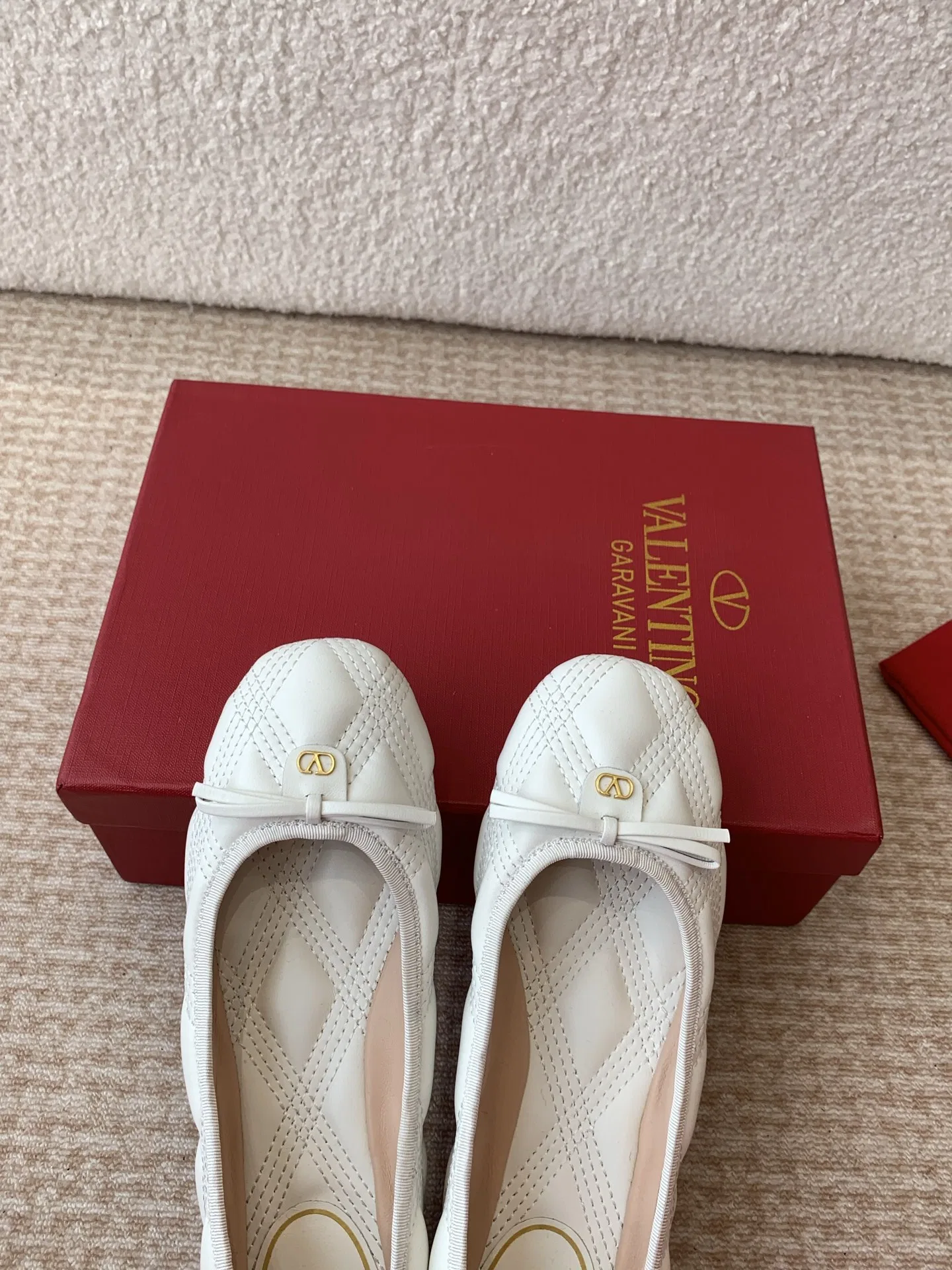 VL 27FW GXUYQIA 008 플랫슈즈 17
