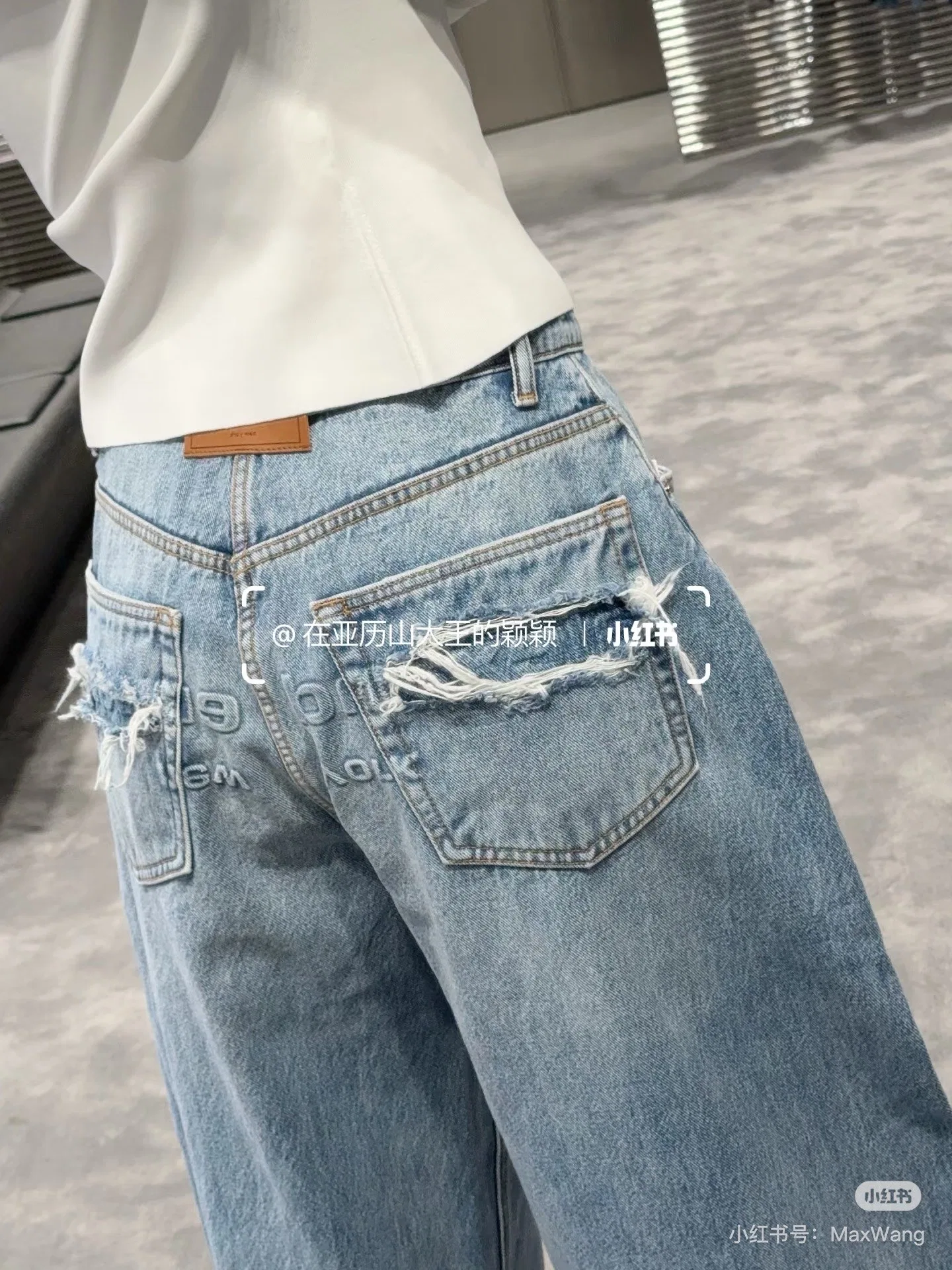 WANG 27FW GBQBWQF 001 데님팬츠 14