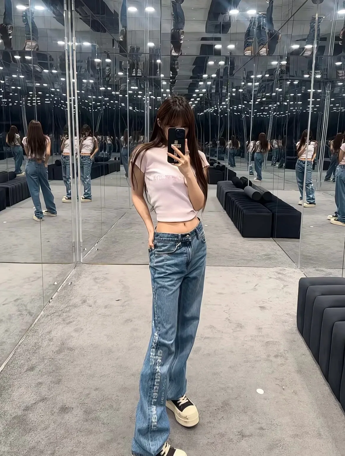 WANG 27FW IWONUTX 002 데님팬츠 15